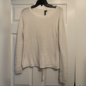 Moon & Madison cream sweater. Size L